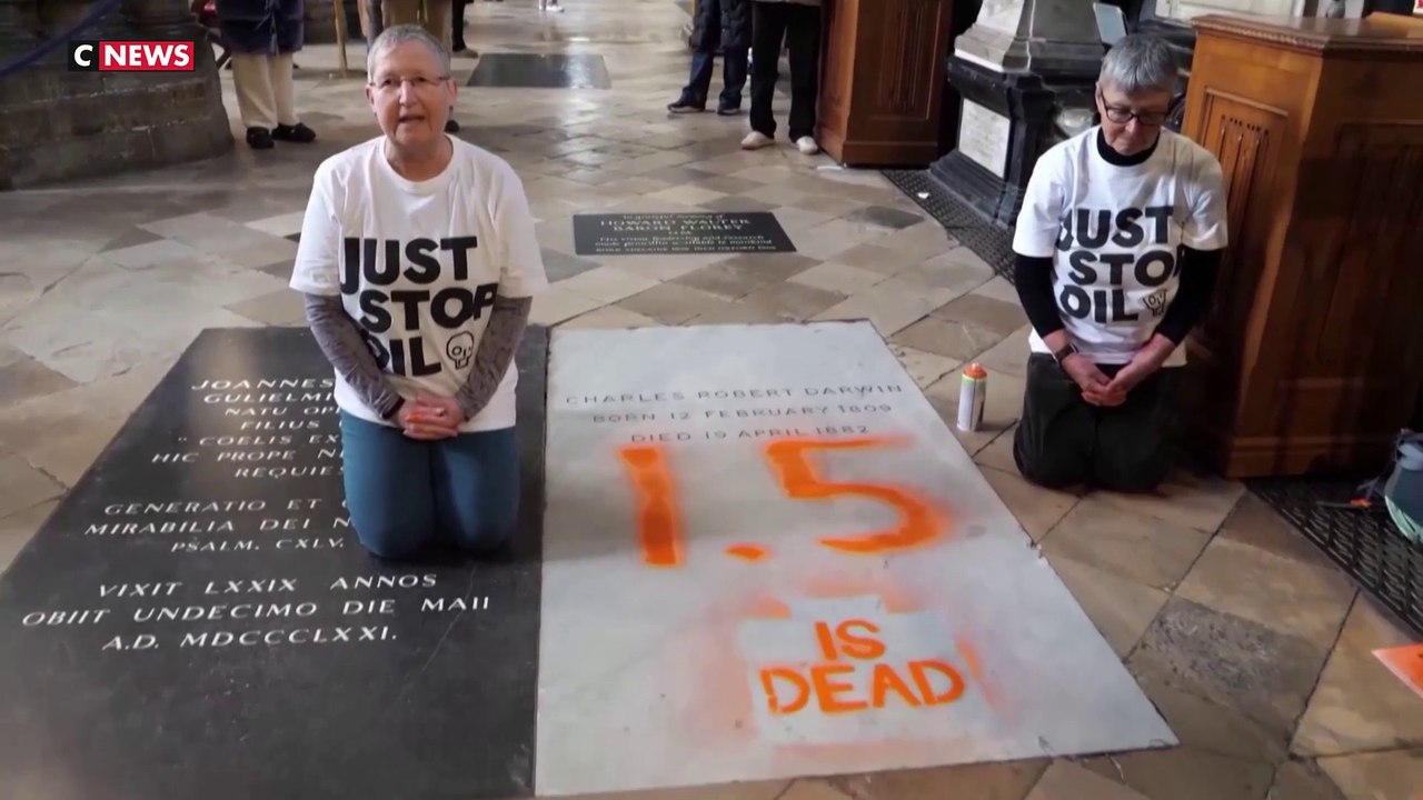 La tombe de Darwin saccagée par des militants pour le climat à Londres