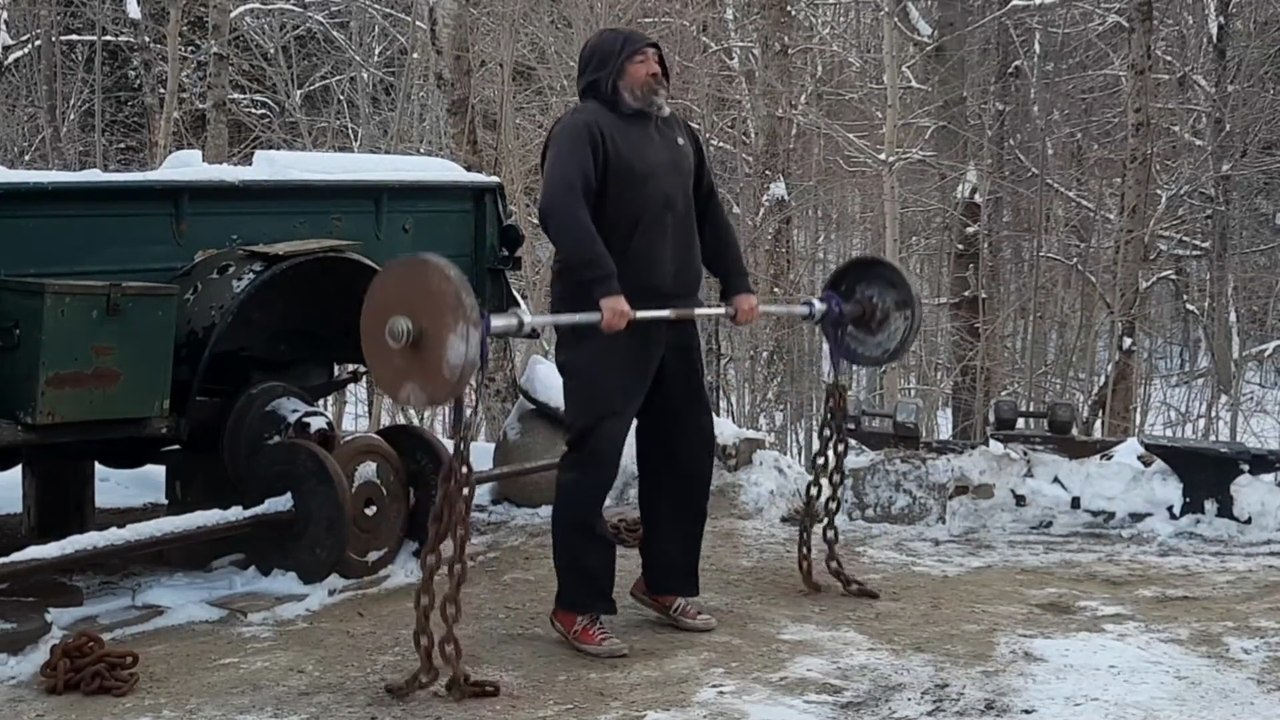 Cleans w/Chains! 54½kg