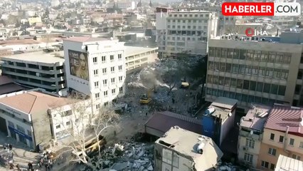 Depremde yıkılan otelin sahibine hapis cezası