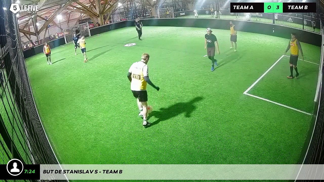 But de Stanislav S - Team B