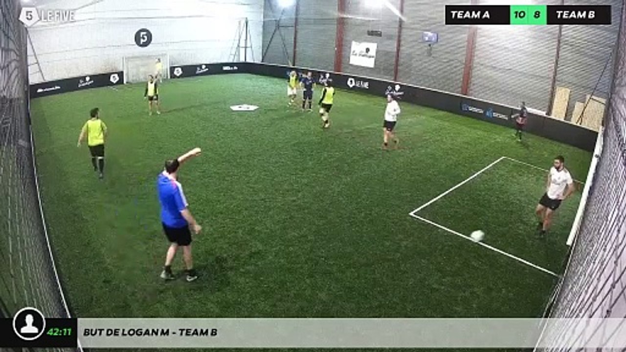 But de Logan M - Team B