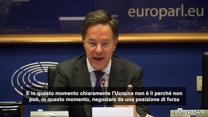 Rutte: "Ucraina non abbastanza forte per colloqui di pace ora"