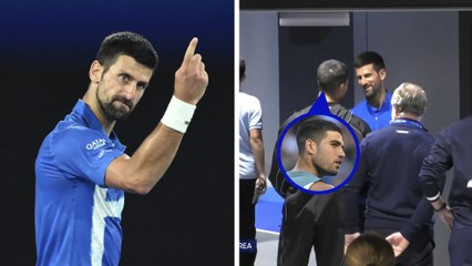 Djokovic saluda a Alcaraz tras vencer a Basavareddy en la primera ronda del Abierto de Australia