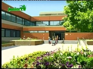 Yjet e modës (dubluar ne shqip nga Junior Tv) (10/04/2007)