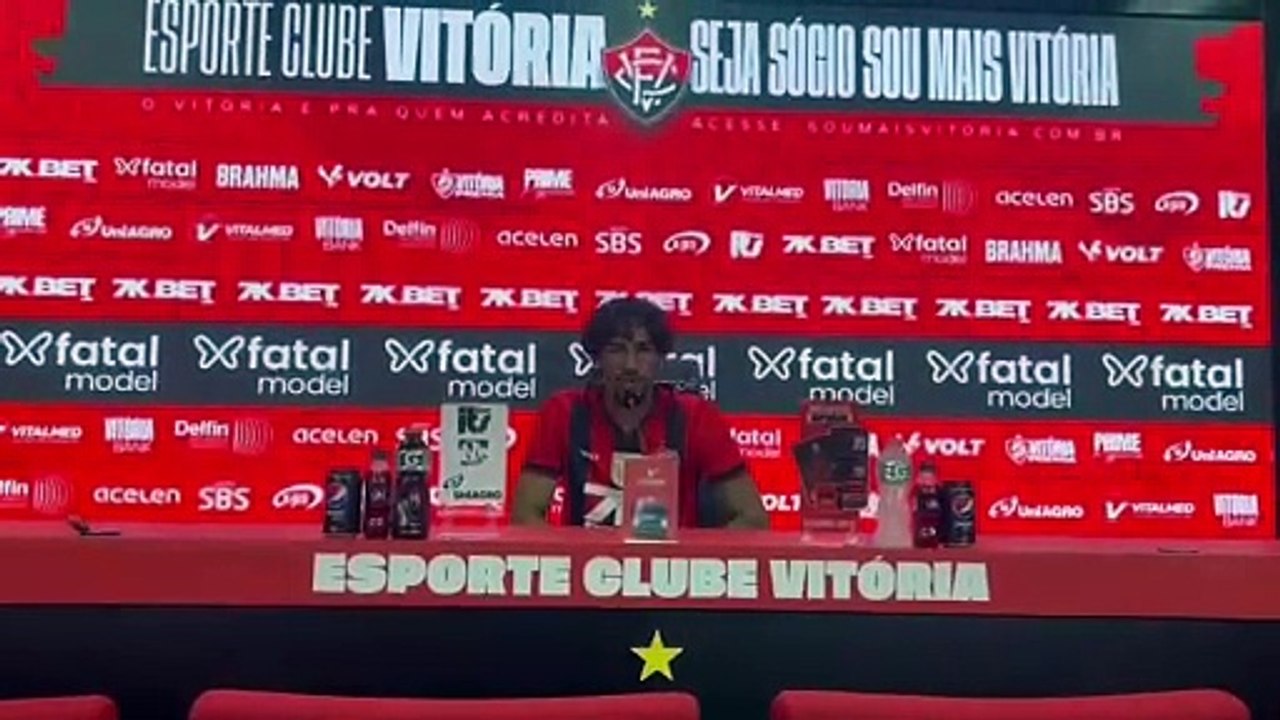 VÍDEO "Preparado para isso", garante Fabrício Santos ao falar sobre o calendário de jogos do Vitória