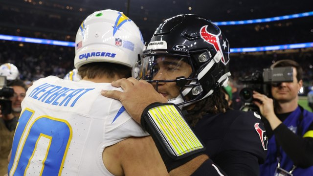Texans Defeat Chargers 32-12: Herbert Throws 4 Interceptions