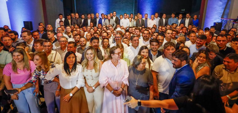 Prefeitos do Sertão que foram ao “Encontrão” com João Azêvedo