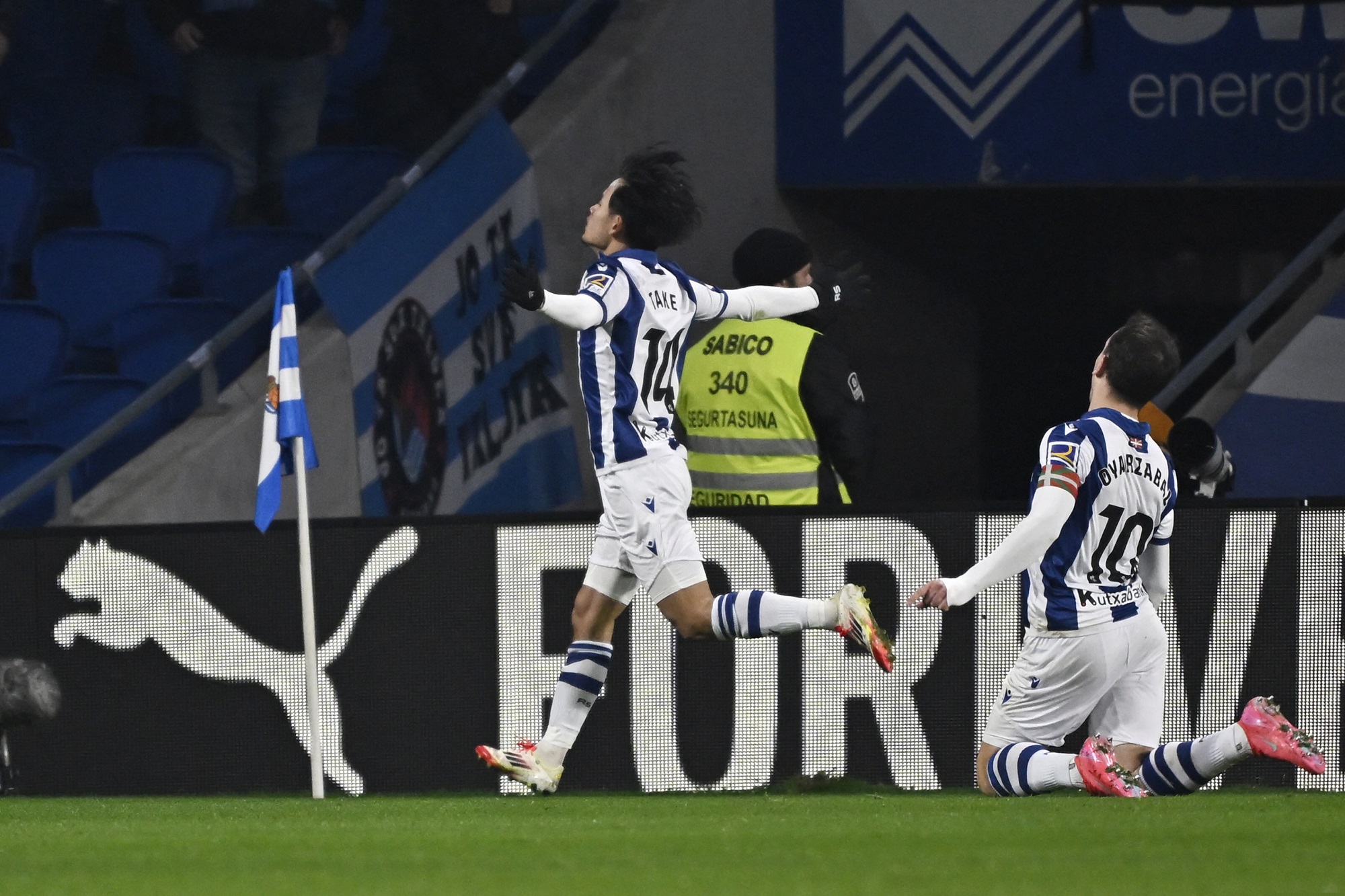 EN HL LIG RSO VIL 130125