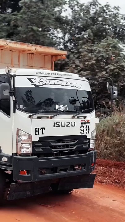 proses bongkar muatan tebu