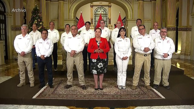 Fiscalía de Perú interroga a Boluarte por su polémica cirugía de nariz