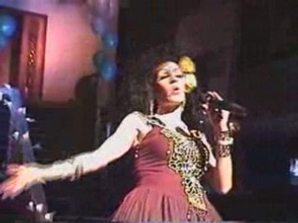 Irma Serrano DiscoveryGay con Mariachi