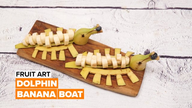 Fruit art: Banana dolphins