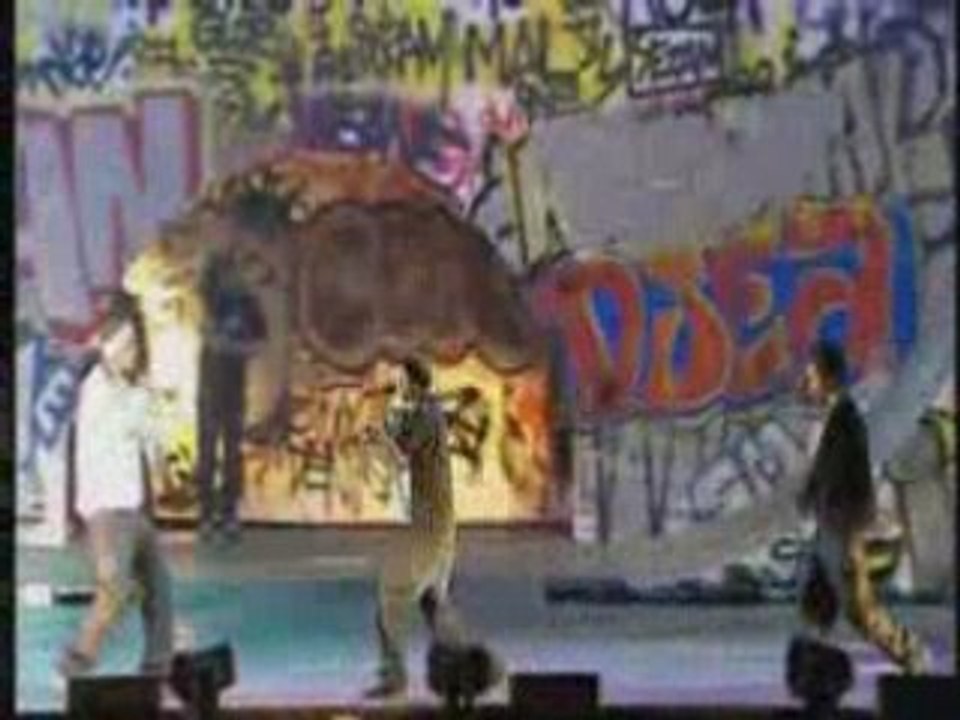 BOSS COMME DES FOU AU STADE DE FRANCE