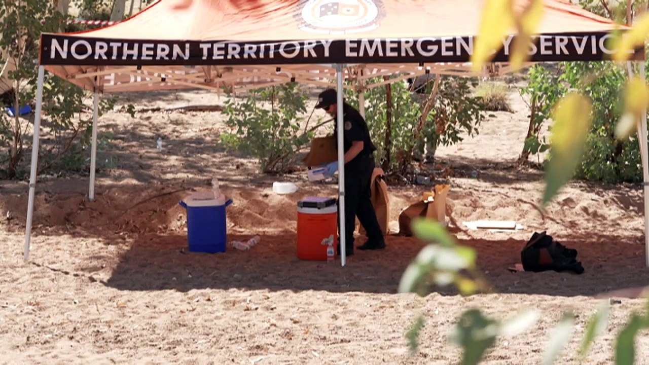 Woman found dead near Todd River in Alice Springs, male partner arrested