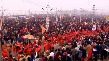Hn_Ani_Prayagraj_1st_Day_Of_Amrit_Snan_Devotees_Arrives_09-58-32