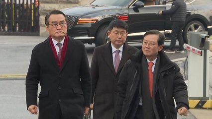 윤 대통령 측, 탄핵심판 첫 변론기일 출석 / YTN