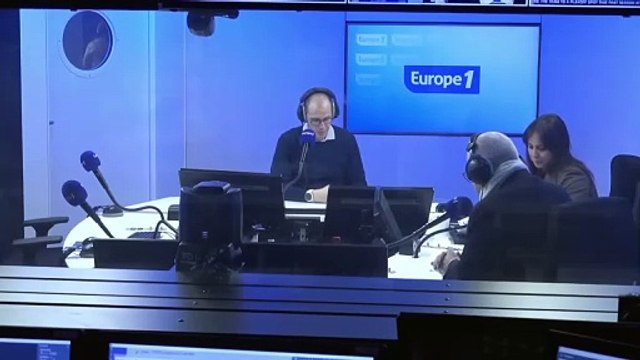 Un Premier ministre en sursis, un pays qui ne fait plus d'enfants et l'anniversaire de l'ange vert