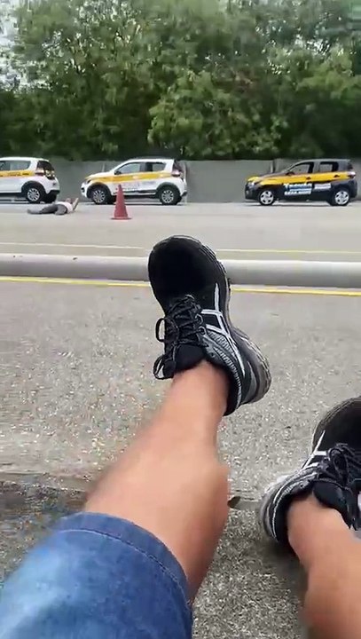 Operação contra barricadas termina em tiroteio na Ilha do Governador