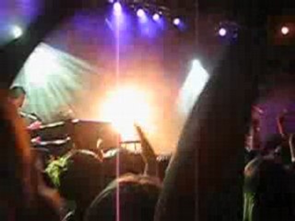 Aaron en live à Avignon le 25/04/2008