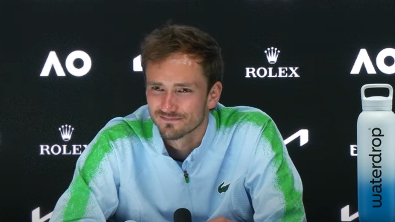 Tennis - Australian Open 2025 - Daniil Medvedev : "I was like I don't want to be on a flight tomorrow"
