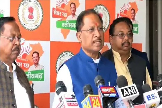 CG News: ओबीसी आरक्षण पर बेवजह राजनीति कर रही है कांग्रेस, देखें Video में CM साय ने क्या कहा..