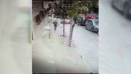 Bağcılar'da evlerine girdiği Suriyeli ailenin kızını öldüren şüpheli güvenlik kamerasına yayalandı
