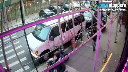 Teen boys attacked with tennis rackets in the Bronx
