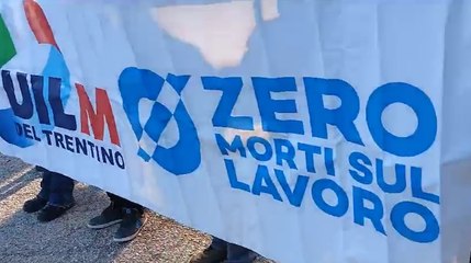 In piazza per il contratto: la protesta degli operai metalmeccanici
