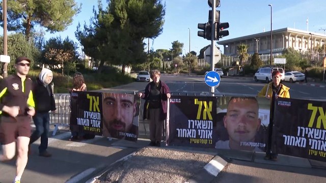 Mil prisioneiros palestinos podem ser trocados por 33 reféns israelenses na 1ª fase da trégua