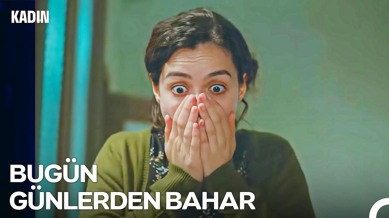 Tatlı Günler, Acı Günler Bir Yastıkta Hep Beraber - Kadın