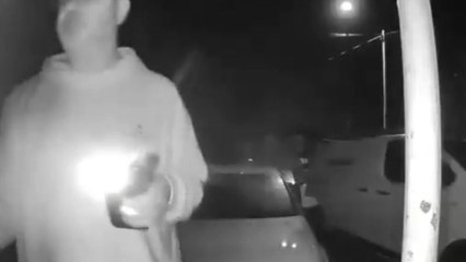 Man struggles to get into his home and meets a fall