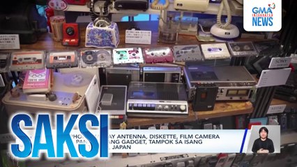 Cellphone na may antenna, diskette, film camera at iba pang lumang gadget, tampok sa isang museo sa Tokyo, Japan | Saksi