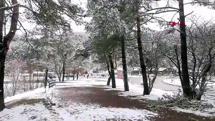 Abant Gölü beyaza büründü