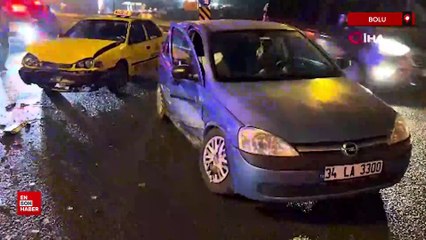 Bolu’da iki otomobil çarpıştı