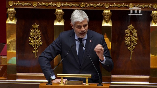 « Censure », « affligeant » : les réactions au discours de politique générale de Bayrou
