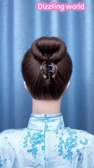 Simple Hair Bun Tutorial