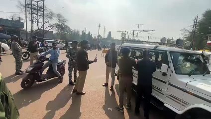 164 वाहनों से हटाए हूटर और बत्तियां, एक लाख का वसूला चालान