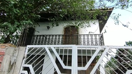 A CASA ABANDONADA DOS GATOS - HÁ 10 ANOS ATRÁS UM FATO MACABRO ACONTECEU ALI