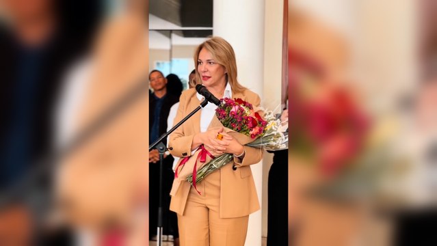Milagros Germán se emociona hasta las lágrimas por la emotiva despedida de empleados de Cultura