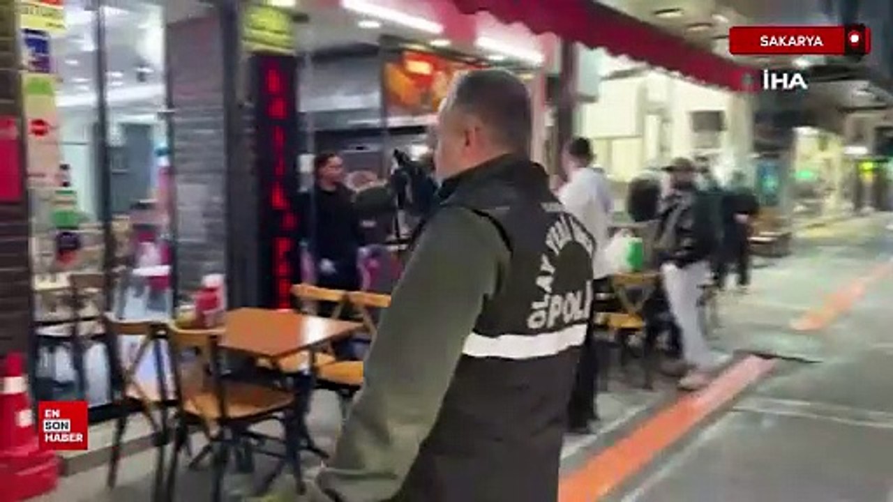 Sakarya'da eski polis, sevgilisini boğazından defalarca bıçakladı