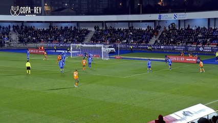 Gol de Carmona (p.p.) (0-1) en el Ourense 0-2 Valencia