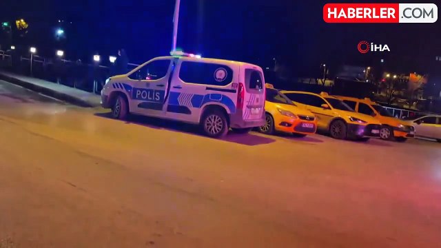 Kız Arkadaşının Sığınma Evine Alındığını Söyleyen Genç Köprüden Atlama Tehdidinde Bulundu
