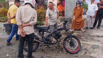 TERJARING RAZIA PETUGAS SEORANG PENGENDARA BAKAR SEPEDA MOTOR DI PASAMAN BARAT