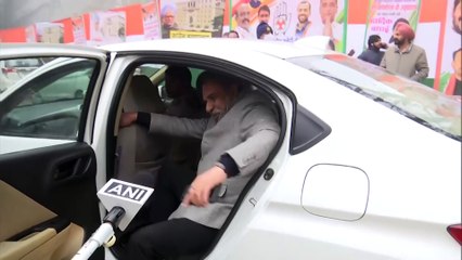 hn_ANI_i_dl_priyanka_gandhi_arrives_to_attend_09-37-50