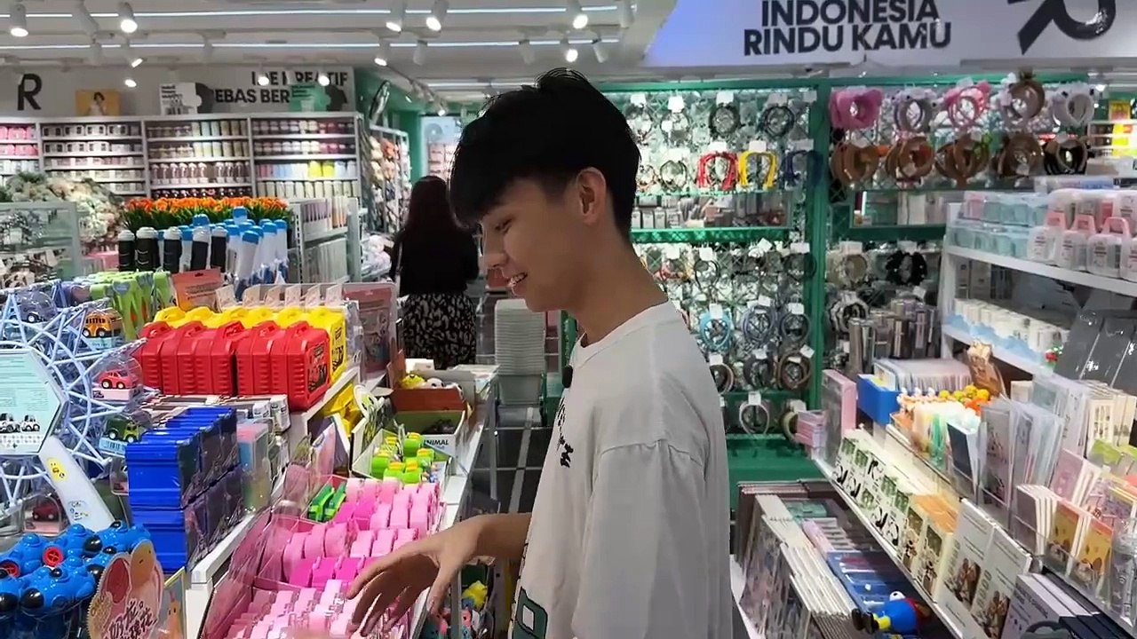 JALAN JALAN DI TUNJUNGAN😙‼️