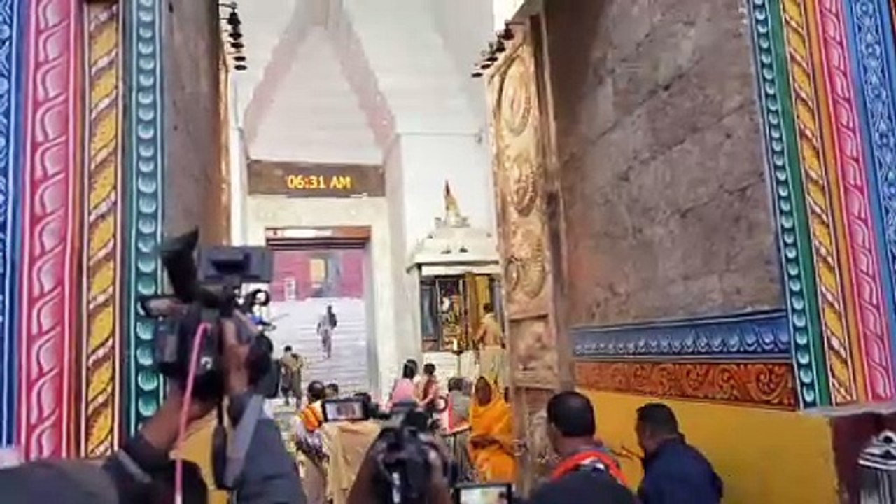 Jay Jagannath  | Temple Rituals *ଆଜି ର ଶୁଭ ସକାଳରେ ଶ୍ରୀମନ୍ଦିର ଦ୍ୱାରଫିଟା ନୀତି ଭିତରଛ ମହାପାତ୍ର ଙ୍କ ଦ୍ୱାରା ପ୍ରାତଃ ଘ ୦୬:୩୨ ମି ରେ ସମାପ୍ତ ହୋଇ ପତିତପାବନ ଙ୍କ ମଙ୍ଗଳ ଆରତୀ ନୀତି ପୂଜା ପଣ୍ଡା ସେବାୟତଙ୍କ ଦ୍ଵାରା ସମ୍ପୂର୍ଣ୍ଣ ହୋଇଅଛି❤️✨✨✨✨🙏🙏🙏🙌