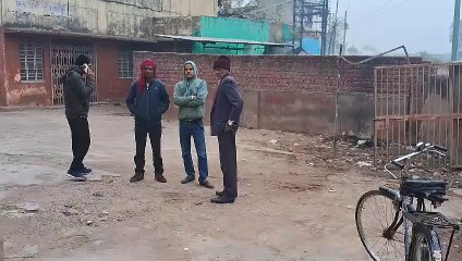 कोहरा बना काल, कोहरे की धुंध में बाइक ट्रक में घुसी , युवक की दर्दनाक मौत