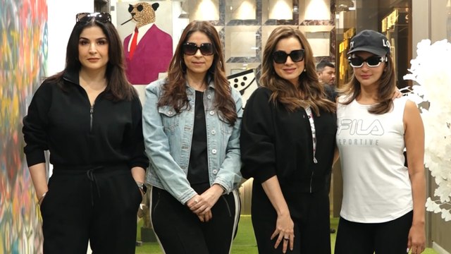 Bhavana Pandey, Maheep Kapoor, Seema Sajdeh और Neelam Kothari ने एक साथ बिखेरा ग्लेमर