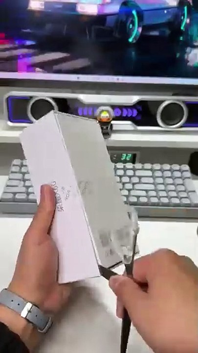 فتح صندوق هاتف Honor X60 الاقتصادي