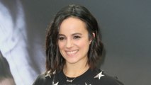 GALA VIDEO - Alizée : sa fille Maggy complice avec son père en cuisine, la vidéo va vous faire fondre !